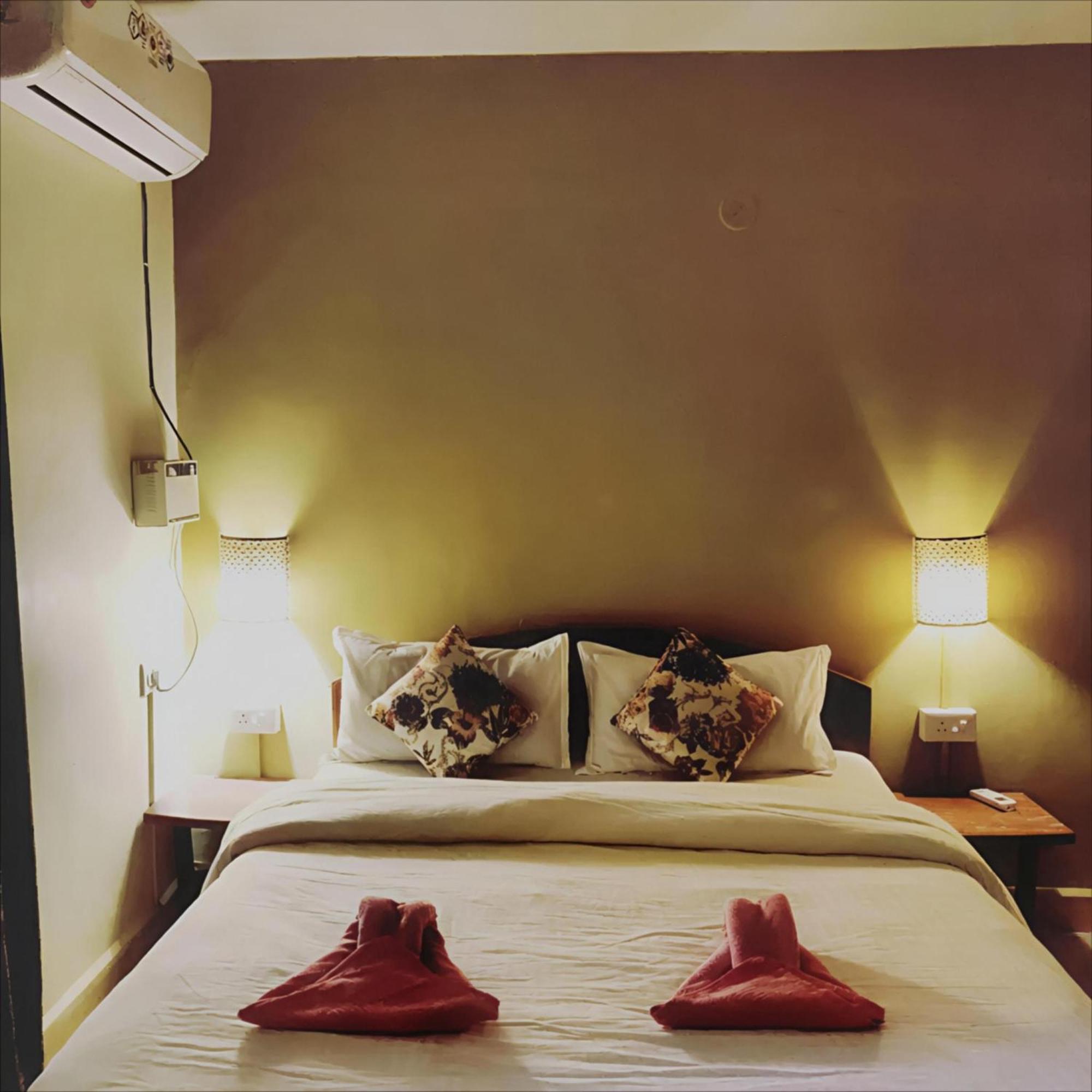 Ocean Walk Apartments 2Bhk 칼랑굿 외부 사진