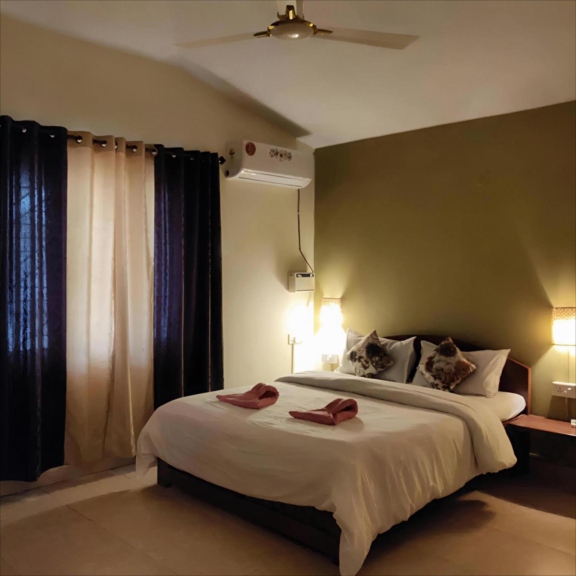 Ocean Walk Apartments 2Bhk 칼랑굿 외부 사진