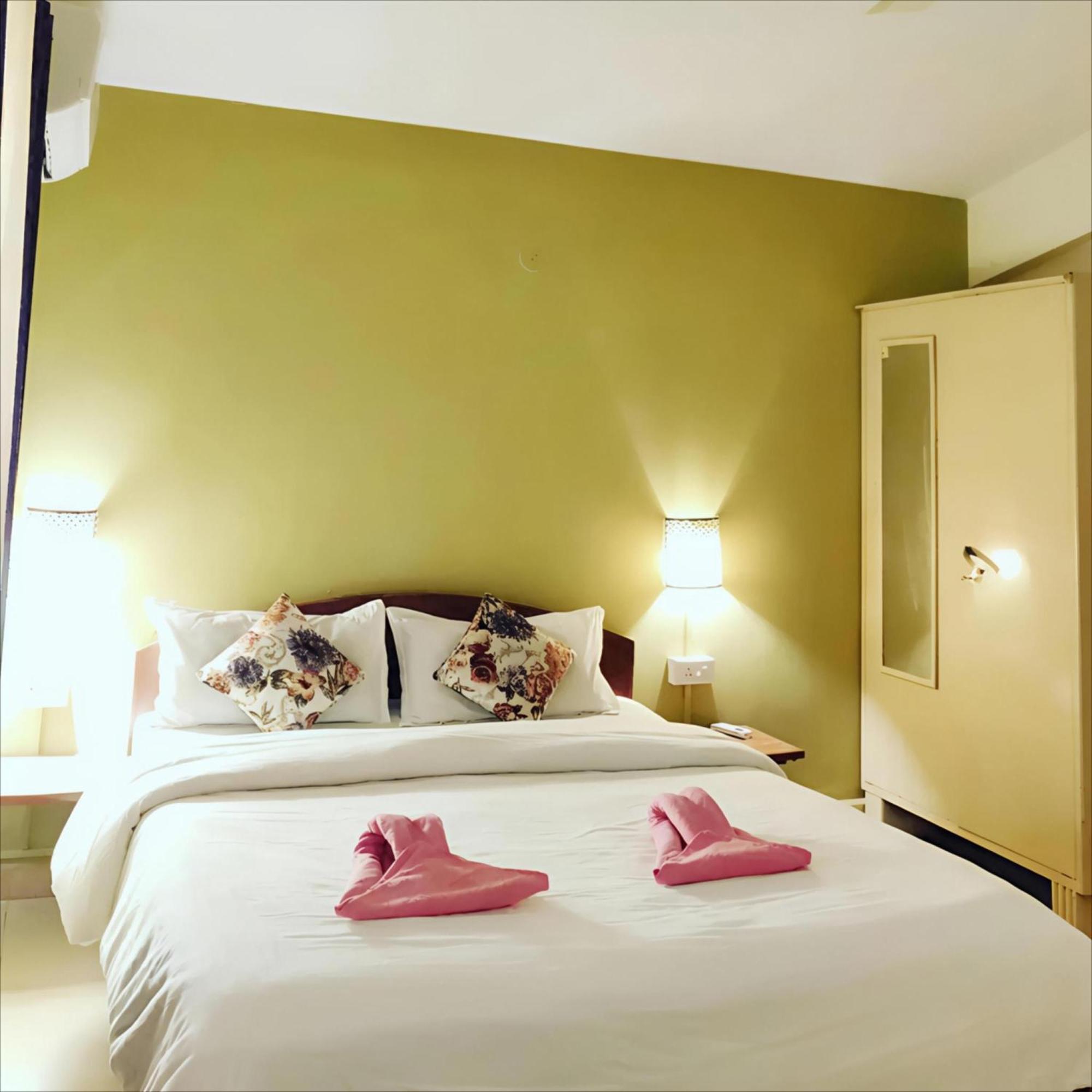 Ocean Walk Apartments 2Bhk 칼랑굿 외부 사진